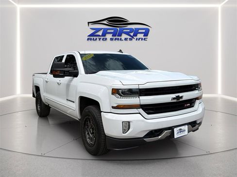 Used 2018 Chevrolet Silverado 1500 LT w/ All Star Edition AWD/4WD image 9