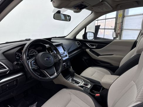 Used 2021 Subaru Forester Premium image 12