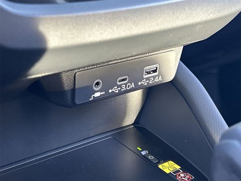 New 2025 Subaru Forester Limited image 25