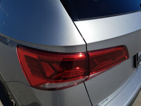 Certified 2023 Volkswagen Taos SE image 32