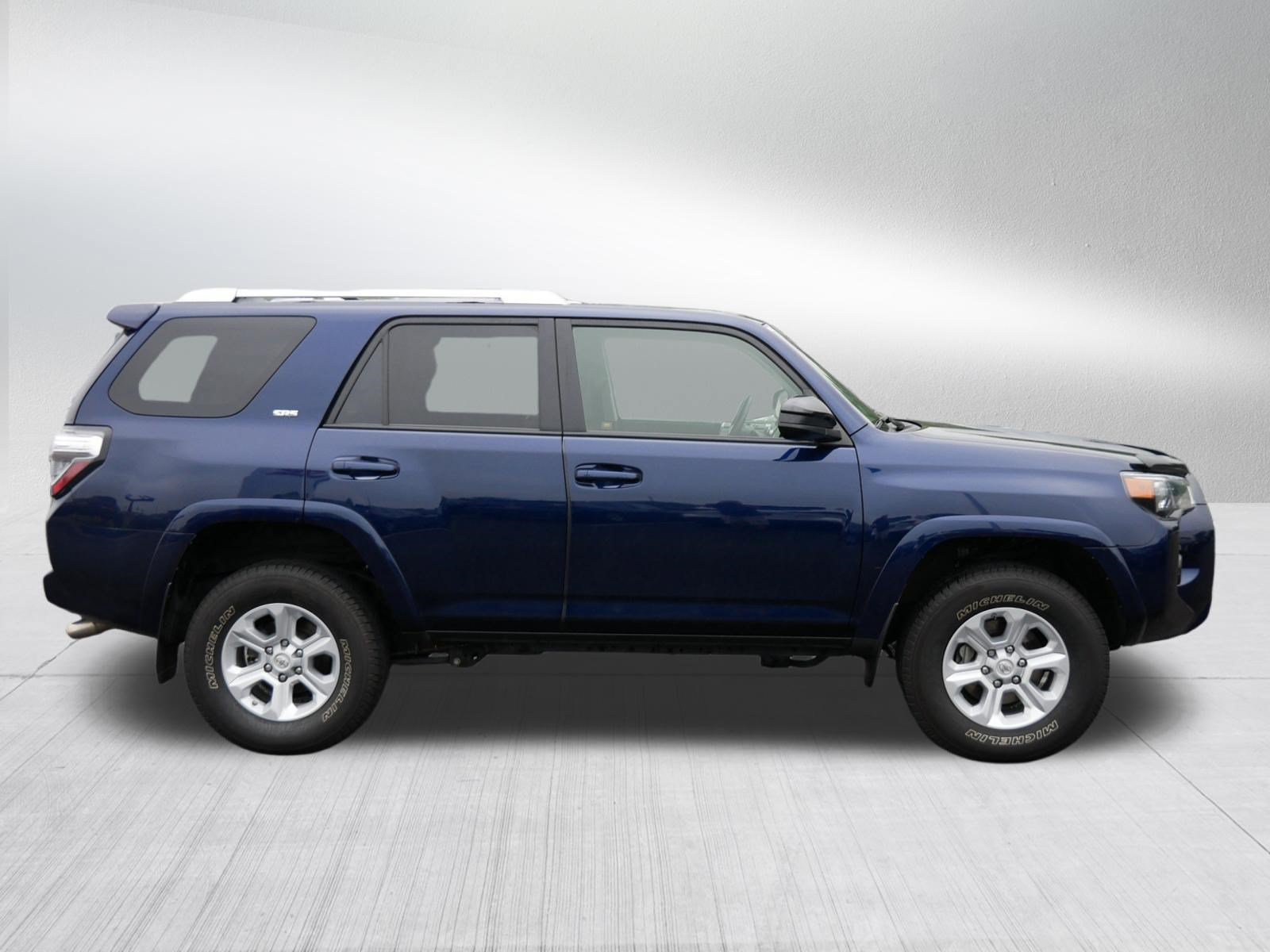 Certified 2018 Toyota 4Runner SR5 w/ Convenience Package AWD/4WD image 8