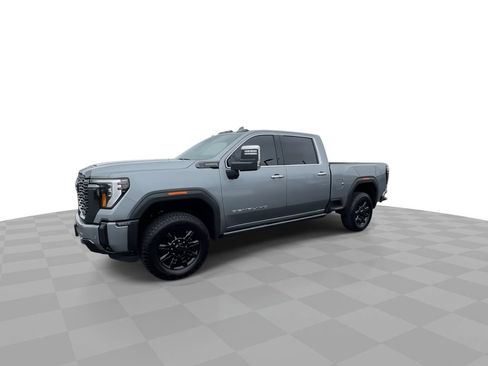 Used 2024 GMC Sierra 2500 Denali Ultimate w/ Max Trailering Package AWD/4WD image 4