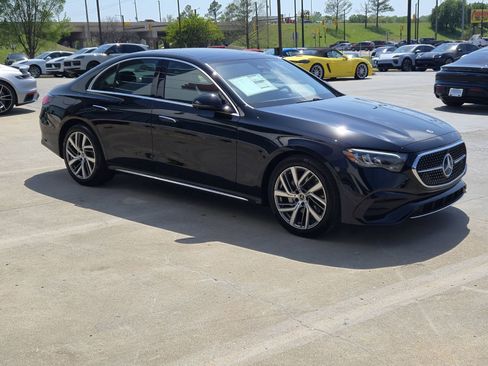 Certified 2025 Mercedes-Benz E 350 4MATIC Sedan image 8