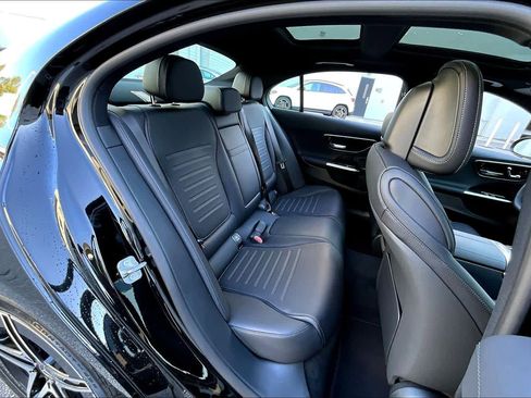 Used 2025 Mercedes-Benz C 300 4MATIC Sedan image 18