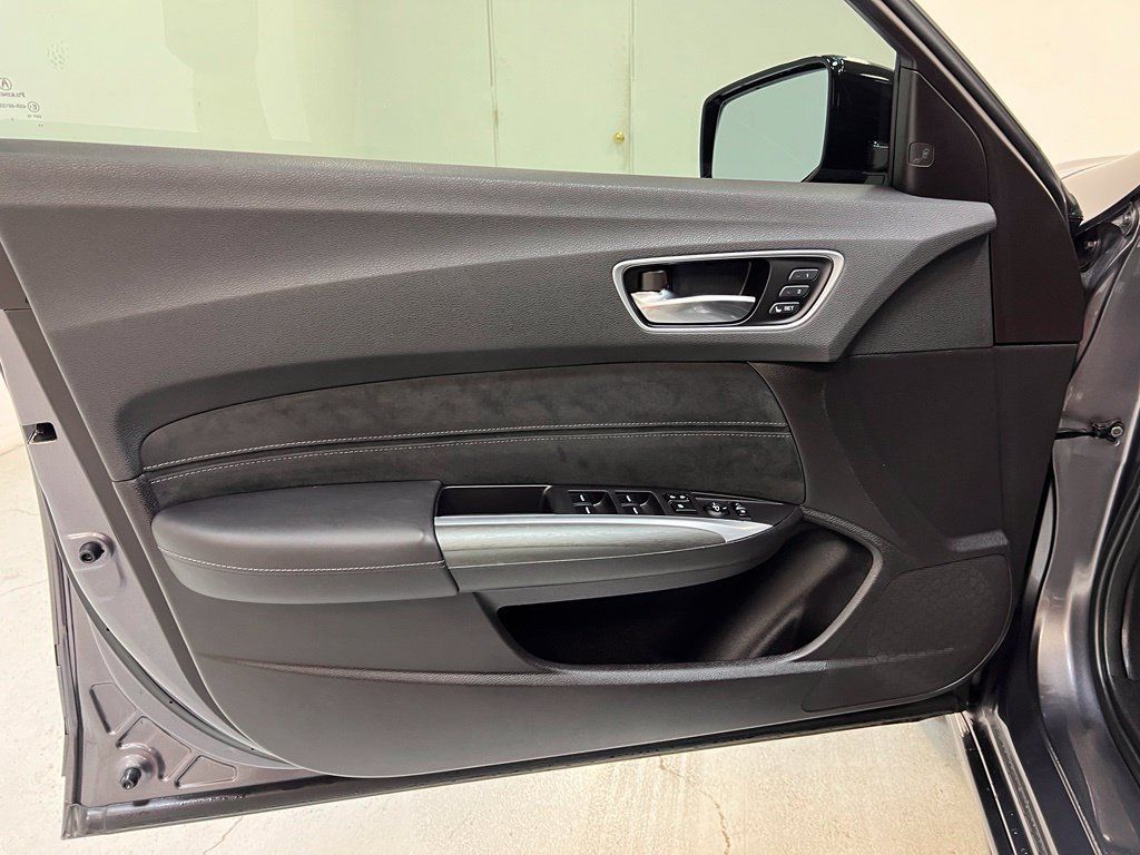 Used 2019 Acura TLX w/ Technology & A-SPEC Package FWD image 13