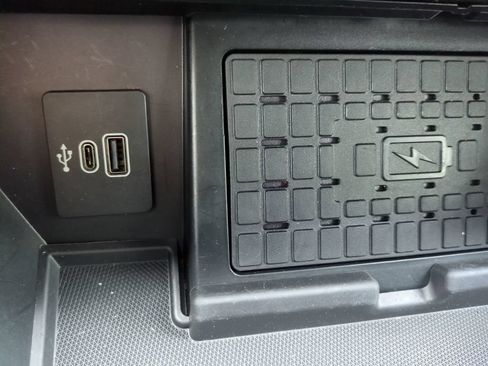Used 2025 Ford F150 Lariat w/ Equipment Group 501A Mid AWD/4WD image 28