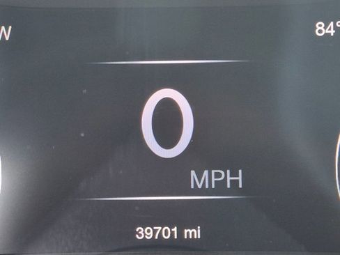 Used 2021 Jeep Grand Cherokee Laredo image 6