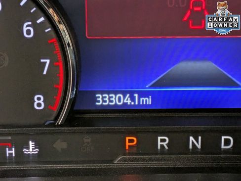 Used 2022 Ford Explorer XLT image 17