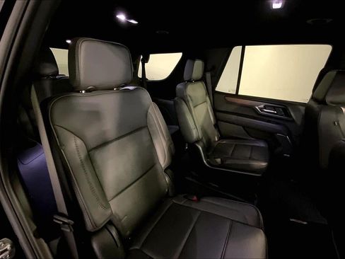 Used 2025 GMC Yukon Denali AWD/4WD image 23