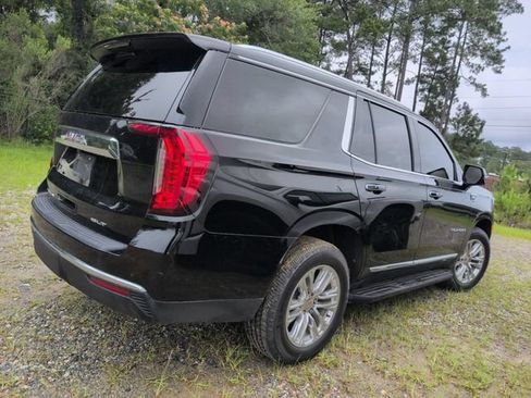 Used 2022 GMC Yukon SLT w/ SLT Premium Package RWD image 3