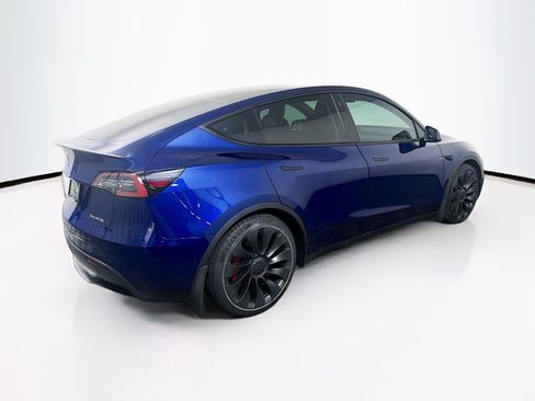 Used 2022 Tesla Model Y Performance AWD/4WD image 9