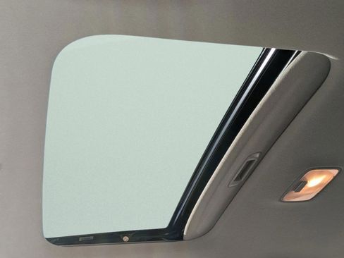 New 2025 Hyundai Venue SEL image 22