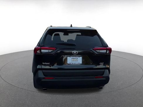 Used 2025 Toyota RAV4 XLE image 12