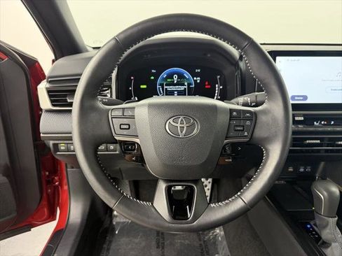 Certified 2025 Toyota Camry SE image 20