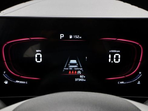 Used 2025 Kia Sportage EX w/ Premium Package FWD image 28