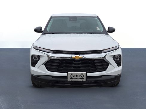 New 2026 Chevrolet TrailBlazer LS image 2