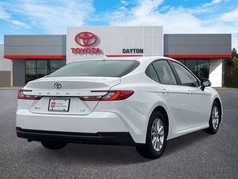 Used 2025 Toyota Camry LE FWD image 5