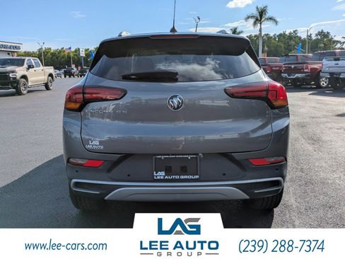 Used 2021 Buick Encore GX Select w/ Advanced Technology Package FWD image 4