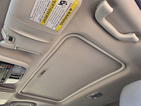 Used 2020 Subaru Crosstrek 2.0i Limited w/ Moonroof Package w/Navigation image 27