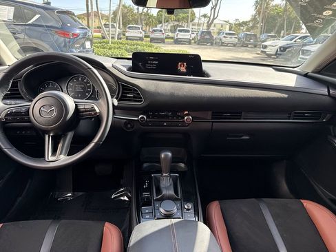 Used 2025 MAZDA CX-30 Carbon image 15