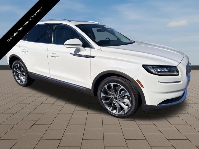 Certified 2023 Lincoln Nautilus Reserve AWD/4WD image 10