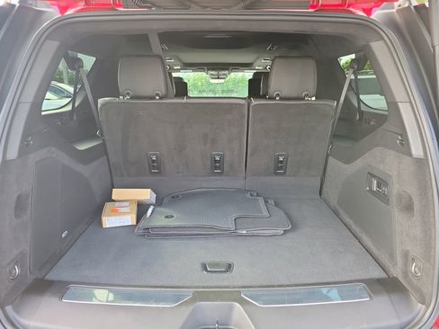 Certified 2024 Cadillac Escalade ESV Sport Platinum w/ LPO, ONYX Package image 14