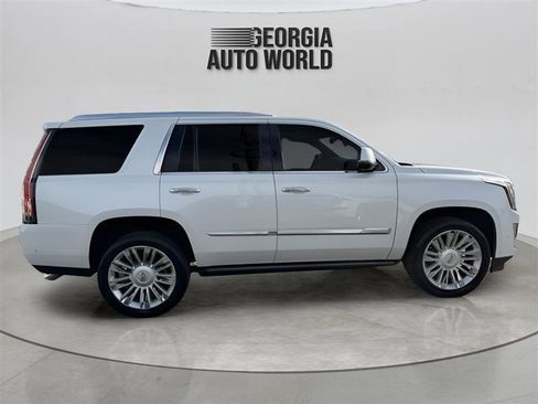 Used 2018 Cadillac Escalade Premium Luxury w/ LPO, Radiant Package image 16