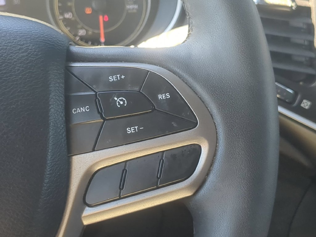 Certified 2022 Jeep Cherokee Latitude Lux AWD/4WD image 19