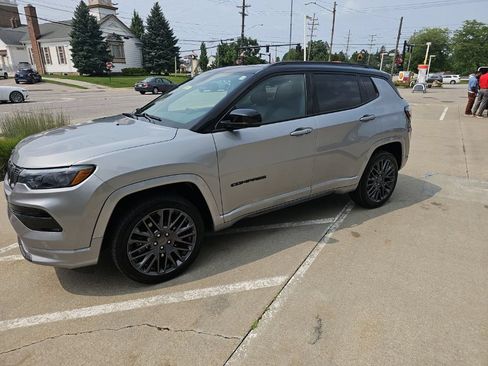 Certified 2023 Jeep Compass High Altitude AWD/4WD image 9
