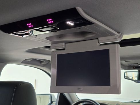 Used 2019 GMC Yukon SLT AWD/4WD image 32