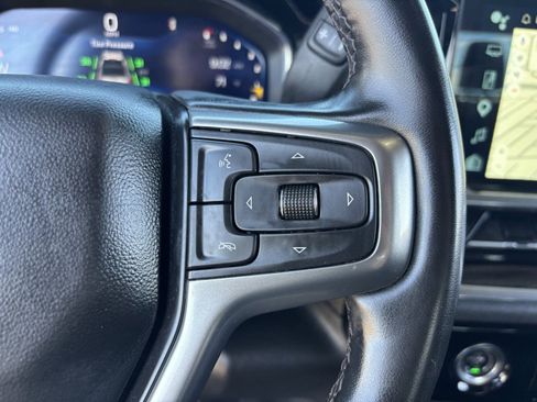 Used 2024 Chevrolet Silverado 1500 LT AWD/4WD image 31