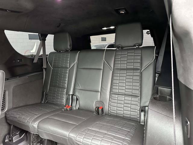 Used 2024 Cadillac Escalade ESV Sport Platinum AWD/4WD image 11