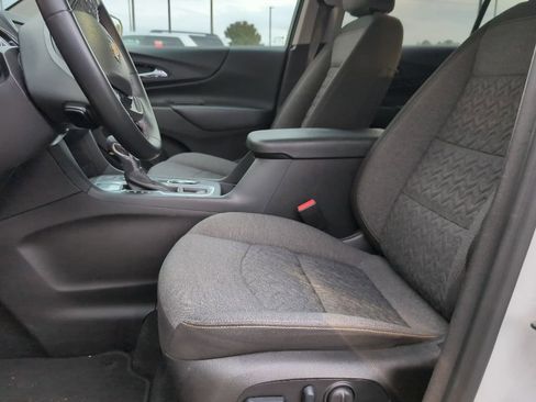 Used 2024 Chevrolet Equinox LT FWD image 9