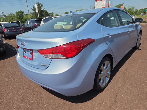 Used 2012 Hyundai Elantra Limited FWD image 3