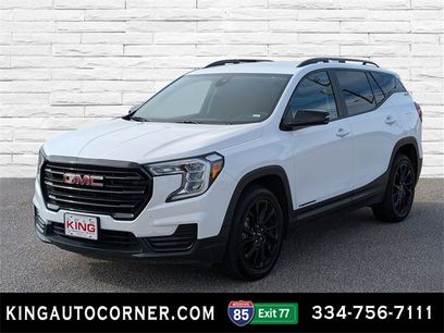 Used 2024 GMC Terrain SLE w/ Driver Convenience Package