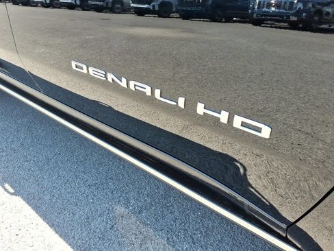 New 2026 GMC Sierra 2500 Denali Ultimate w/ Max Trailering Package AWD/4WD image 11