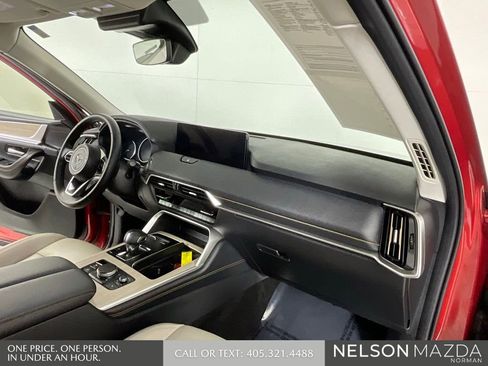 Certified 2025 MAZDA CX-90 3.3 Turbo w/ Preferred Package image 32