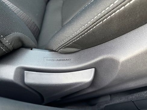 Used 2025 Subaru Outback Premium w/ Popular Package #1A image 18