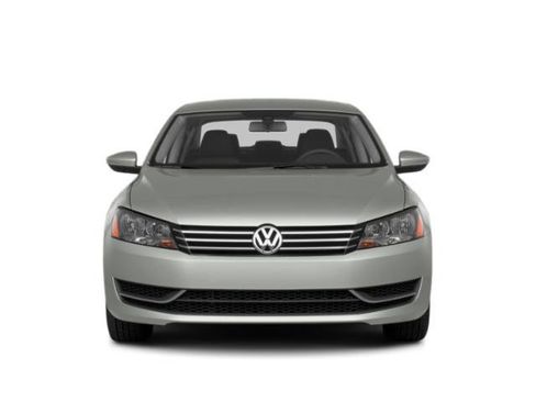 Used 2015 Volkswagen Passat 1.8T Limited Edition FWD image 4