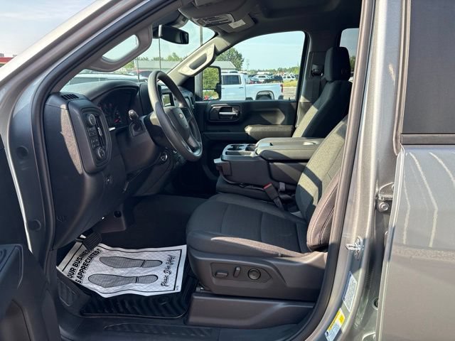 New 2026 Chevrolet Silverado 2500 Custom w/ Custom Value Package AWD/4WD image 10