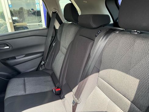 Used 2024 Nissan Rogue SV FWD image 10
