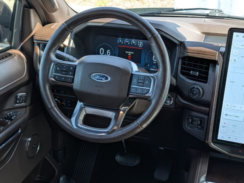 Used 2022 Ford Expedition Max King Ranch image 18