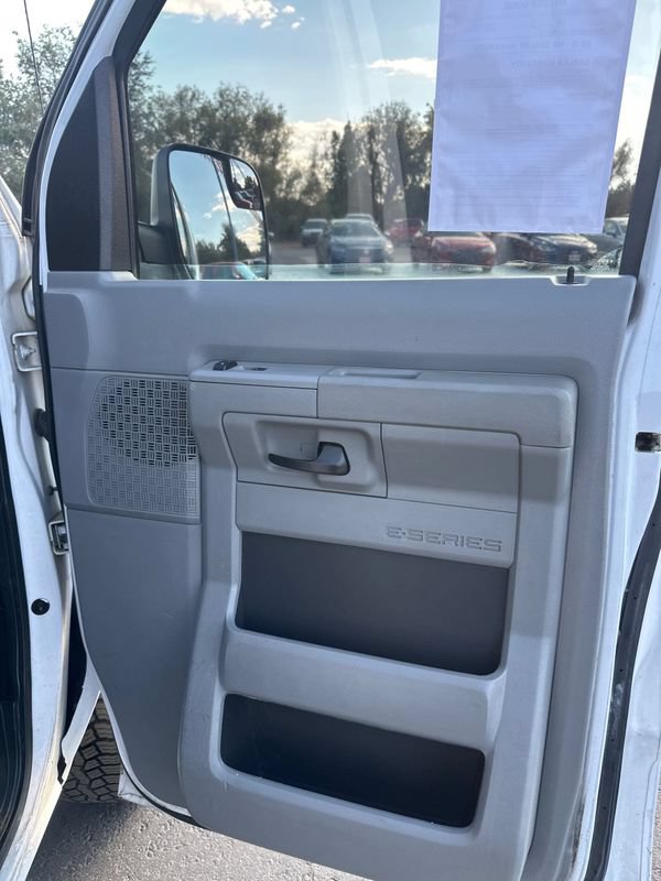 Used 2011 Ford E-250 and Econoline 250 w/ PWR Group RWD image 8