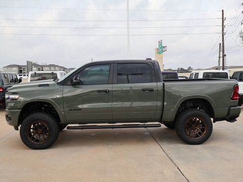 New 2026 RAM 1500 4x4 Crew Cab image 4