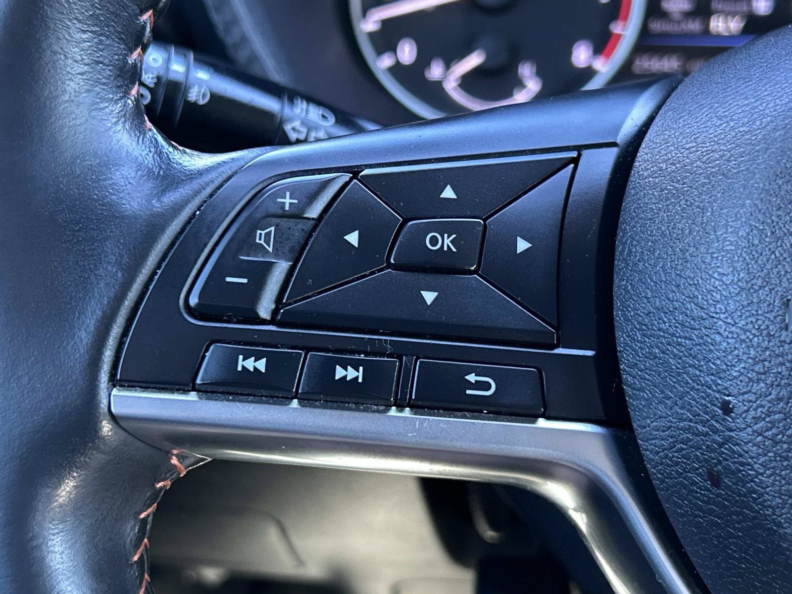 Used 2022 Nissan Sentra SR w/ Trunk Package FWD image 22