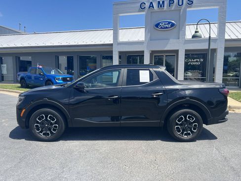 Used 2022 Hyundai Santa Cruz SEL w/ Activity Package AWD/4WD image 2