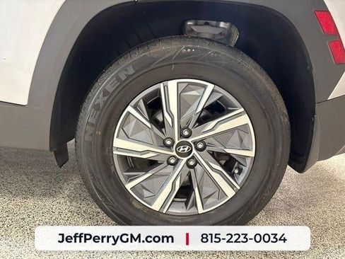 Used 2023 Hyundai Tucson Blue AWD/4WD image 33