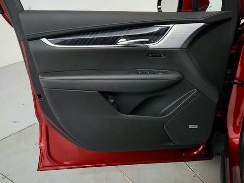 Certified 2024 Cadillac XT6 Premium Luxury image 11