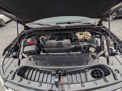 Used 2023 Chevrolet Suburban Premier image 28