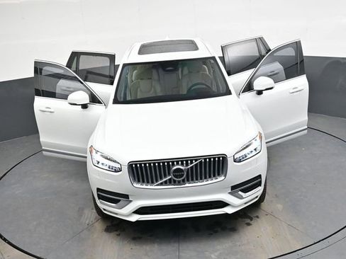 Used 2024 Volvo XC90 B6 Ultimate w/ Protection Package Premier image 47